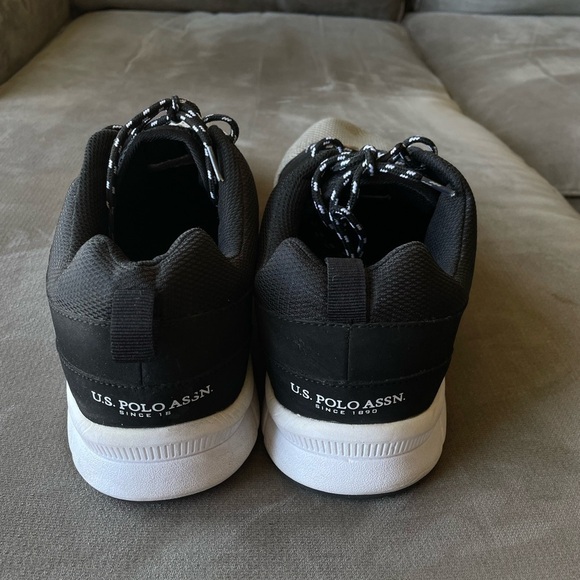 U.S. POLO ASSN Lightweight Running Shoes - Picture 4 of 8
